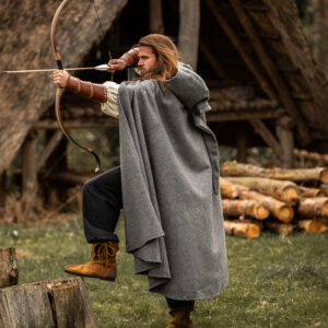 middel eeuwse wollen cape met fibula grijs